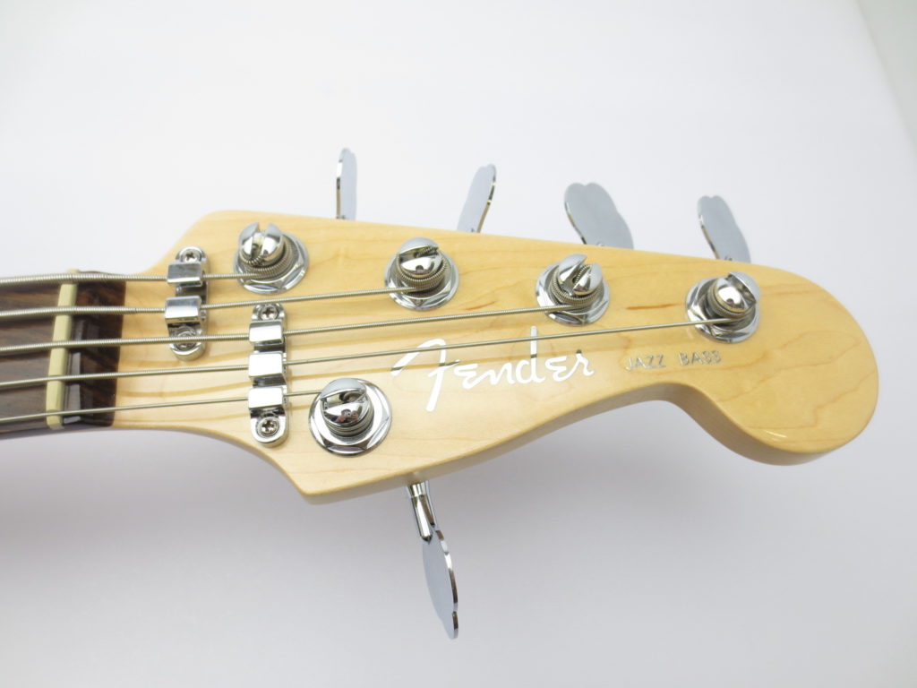 店頭(島根県)で、Fender USA American Deluxe 5弦ジャズベースを買取